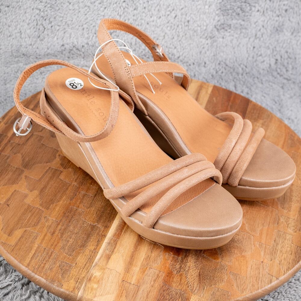 GENTLE SOULS‎ by Kenneth Cole Viki Wedge Sandals ‘luggage’ NWOB 8.5 M